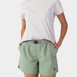 Stio hiking Goodwin 5” shorts green size large